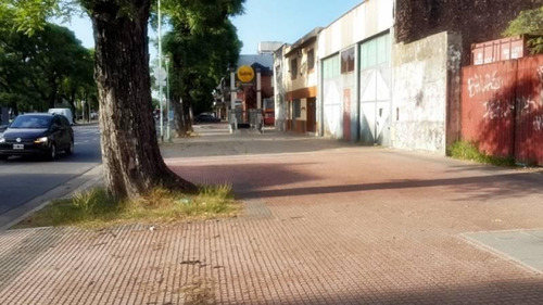 Imagen 2 de 4 de Lote Esquina / 1335 M2 / 9500 M2 Vendibles / Parque Patricios Distrito Tecnologico