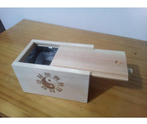 Imagen 2 de 3 de Caja Para Moxibustión En Madera Y Rejilla Metalica.