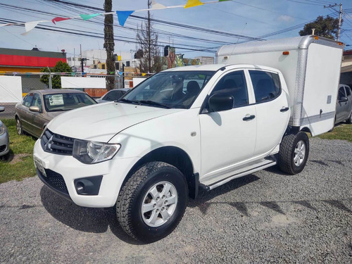 Imagen 1 de 13 de Mitsubishi L200 2015 2.4 Cabina Doble 4x2 Mt