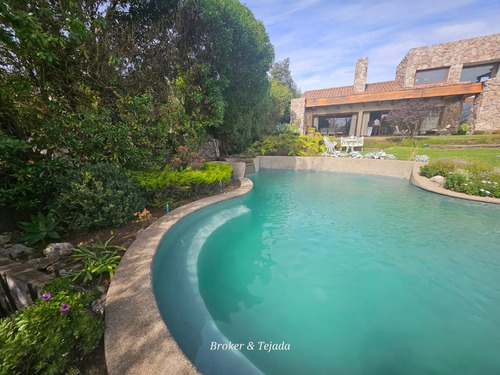 Broker Pinares 5d-5b-10 Estac-piscina