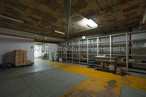 Local Comercial Automotriz De 3 Plantas En Alquiler Santa Rosalia I