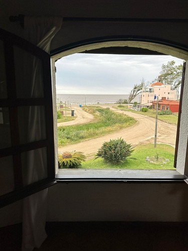 Excelente Casa Panorámica, Al Mar.