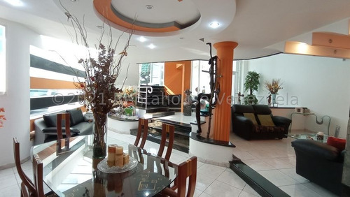 Imagen 8 de 30 de Vendo Casa En Urbanización El Castaño, Codigo 21-22086 Carlos M.
