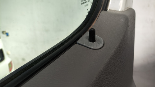 Par Plasticos Embellecedor Seguro Puerta Mercedes Sprinter
