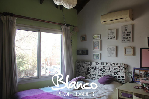 Imagen 15 de 25 de Oportunidad! Casa De Dos Plantas, Sobre Lote Interno Con Muy Buena Ubicación, En Maschwitz Privado.