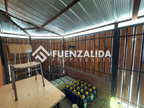 Casa En Venta De 2 Dorm. En Puente Alto