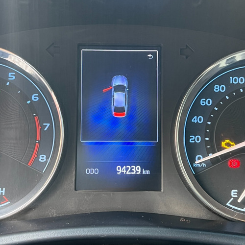 Imagen 8 de 16 de Toyota Corolla Xei 4p 2017
