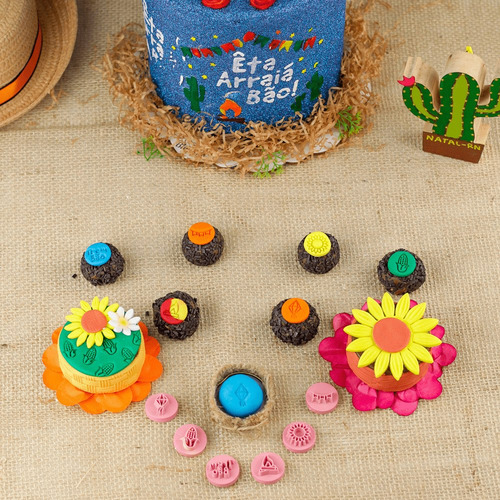 Kit Carimbos Juninos P/ Doces E Brigadeiros Rosa Bebê 2 Cm