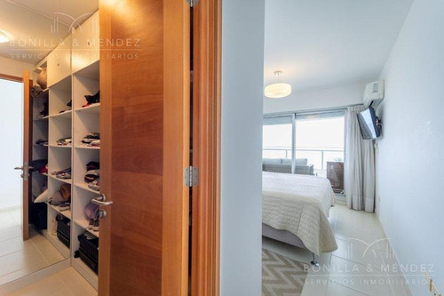 Seasons Tower, Piso Alto, Finamente Equipado Y Decorado, 2 Suites.