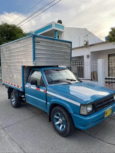Mazda B2000 2.0