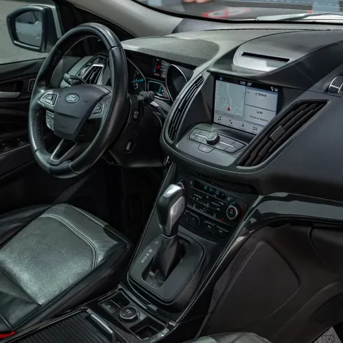 Ford Escape titanium 2.0