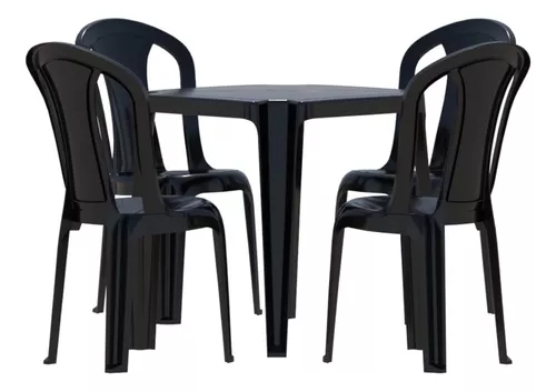 Conjunto de mesa Coruripe com 4 cadeiras plásticas sem braço