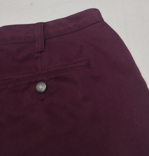 Bermuda Náutica Walkshort Talla 36 Color Vino Spandex (Usado)