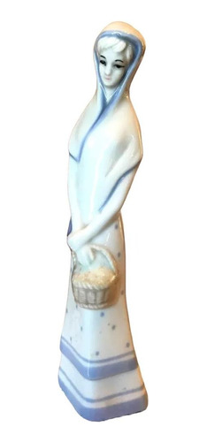 Antigua Dama Con Canasta Estilo Lladro Estatua Figura Retro