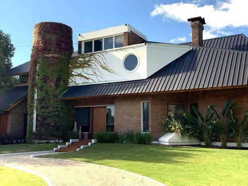 Imponente Casa En San Diego, Moreno