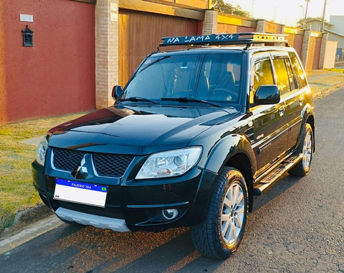 Mitsubishi Pajero TR4 2.0 4x4 Flex Aut. 5p