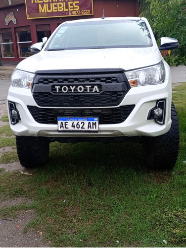 Toyota Hilux Pick-Up 4x4 SRV 2.8 TDI M/T