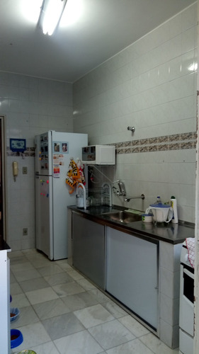 Imagem 20 de 23 de Predio Com 03 Apartamentos 02 Lojas 02 Sobre Lojas - 2419