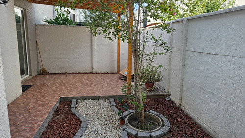 Comoda Casa En Excelentes Condiciones Y Buena Ubicacion.