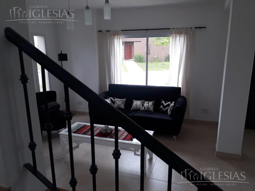 Casa En Venta Con 3 Dormitorios En San Gabriel, Villanueva.