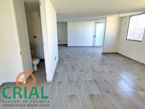 Amplio Local Comercial Nuevo 50 M2 Cond J De Valdivia Ii V.a