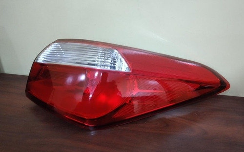 Faro Posterior Kia Cerato 2013 - 2015