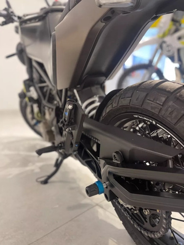 Husqvarna Svartpilen 401 0km 2023
