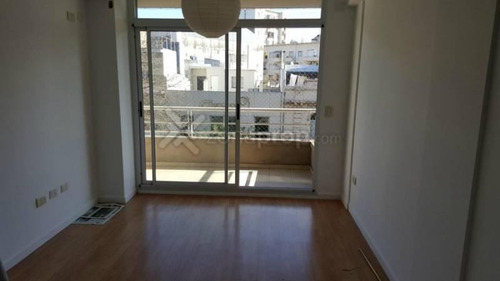Imagen 8 de 12 de 2 Ambientes Al Frente Con Balcon