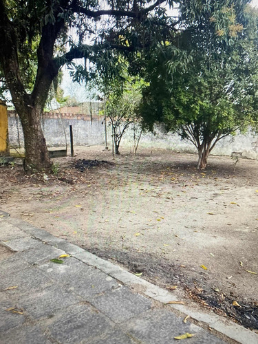 Vendo Casa Com Espaço Maravilhoso !