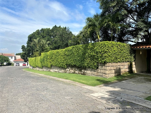 Imagen 5 de 5 de En Venta Terreno Jardinado Ubicado En Exclusiva Sección
