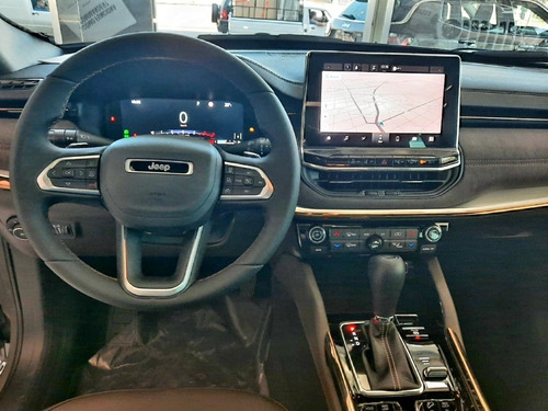 Imagen 11 de 20 de Jeep Commander 2023 2.0 Td380 At9 4x4 7pas Overland
