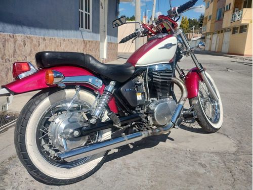 Suzuki  Boulevard S40