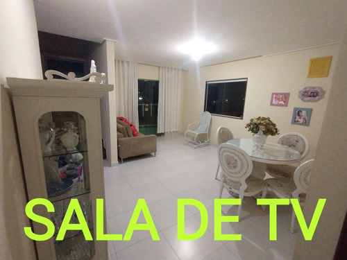 Casa Com 4 Quartos (1 Suíte)