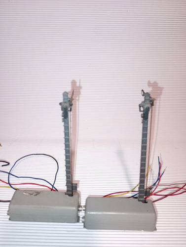 Señales Ferroviarias,2 Simples (eléctricas) (Usado)