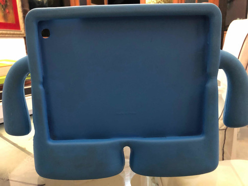 Imagem 1 de 3 de Capa Infantil Para Tablet Apple Usado Perfeito Estado