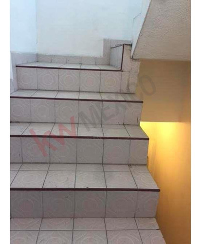 Venta O Renta De Edificio Con Salón De Fiestas Muy Amplio Ideal Para Giros Diversos