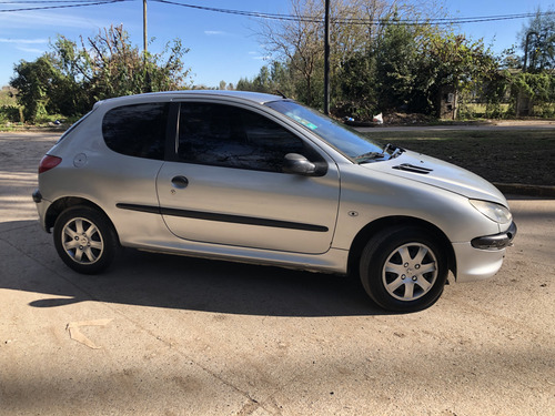Peugeot 206 1.6 Xr Premium