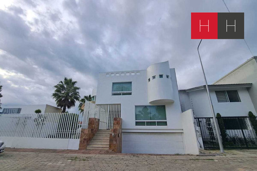 Casa En Venta En Puebla, Fuentes De Moratilla