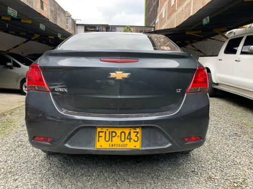 Imagen 3 de 12 de Chevrolet Onix Lt Fe 1.4 2019