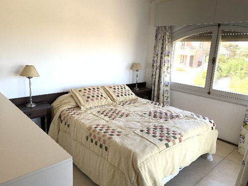 Casas En Alquiler 4 Dormitorios Montoya Punta Del Este - Dl194