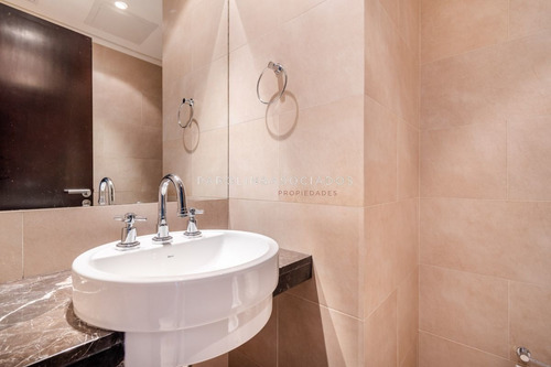 Imagen 21 de 29 de Excelente Apartamento Con Una Ubicación Única