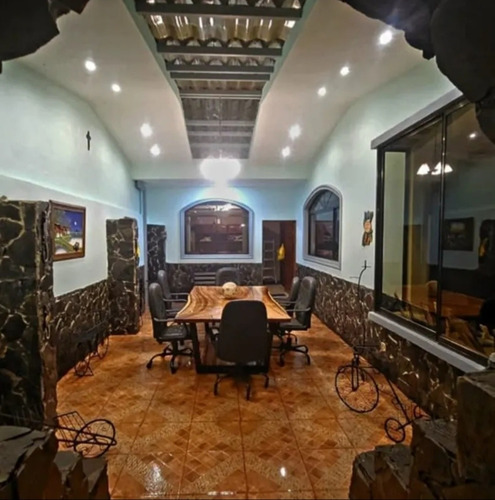 Imagen 4 de 15 de Con Piscina 4 Hab 12 Parq Casa En San Rafael Heredia