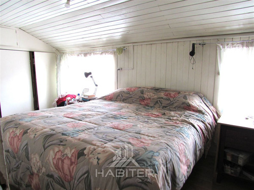 Casa En Venta De 5 Dorm. En Frutillar