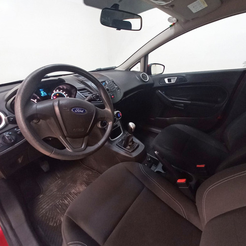Imagen 11 de 14 de Ford Fiesta 1,6l S 5p
