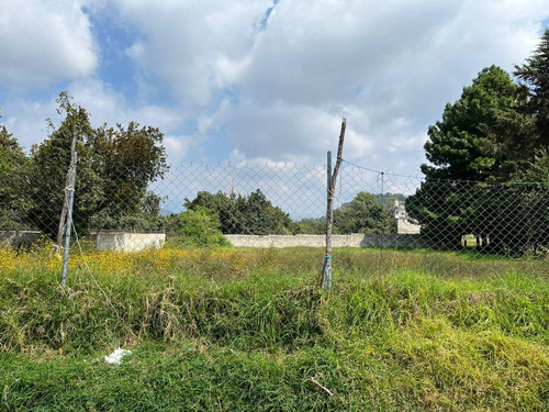 Terreno En Venta En Colonia San Carlos, Metepec, Estado De México