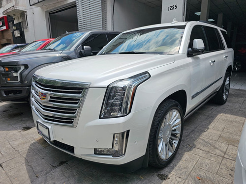 Cadillac Escalade 6.2 Plinum 4x4 At