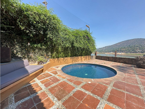 Propiedad En Venta En Avandaro