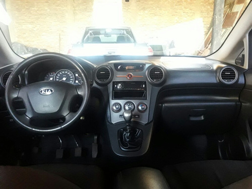 Kia Rondo 2.0 Crdi Mt 6v 2009