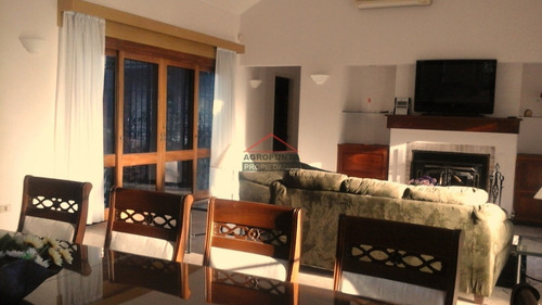 Excelente Casa En Venta En Playa Mansa, Punta Del Este- Ref: 5514