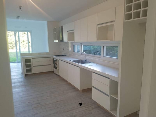 Casa A Estrenar En Venta En Santa Barbara